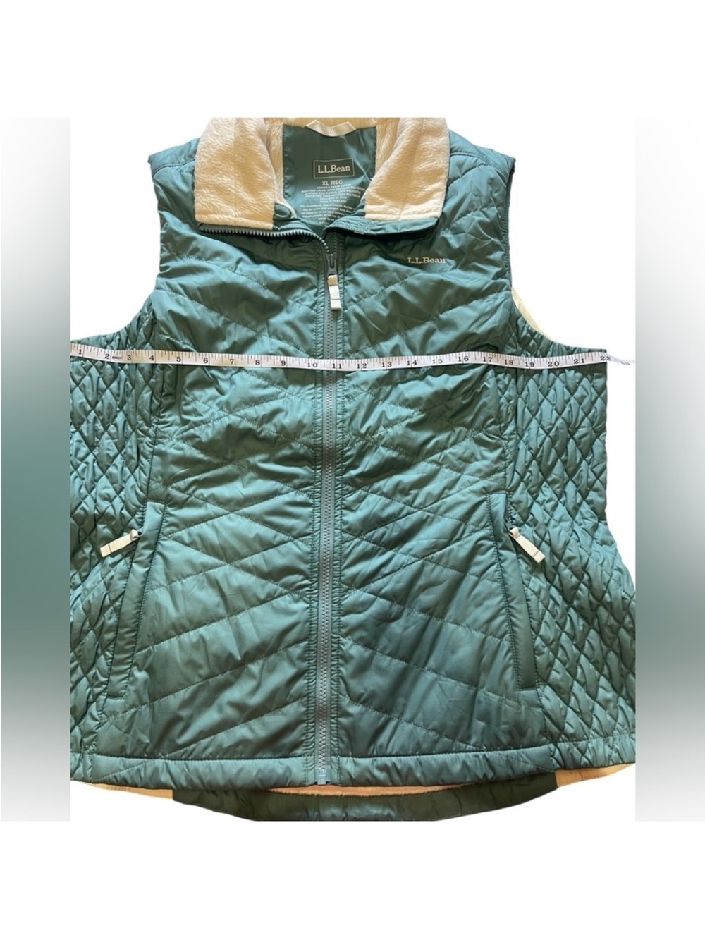 L.L. Bean
L.L. Bean Women's Quilted Vest Full Zip Fleece Lined Size XL - Picture 7 of 11